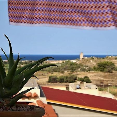 Апартаменти La Terrazza Di Mariel Пакіно Екстер'єр фото